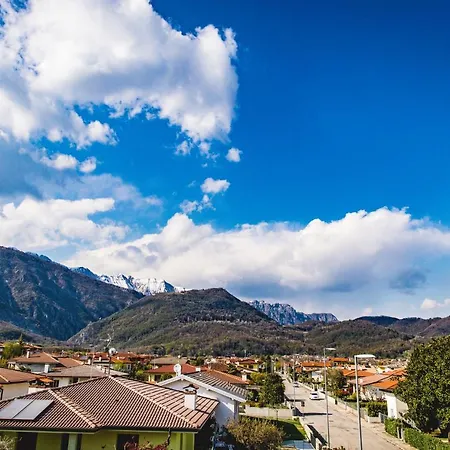 Lägenhet Borgo Peschiere Maniago